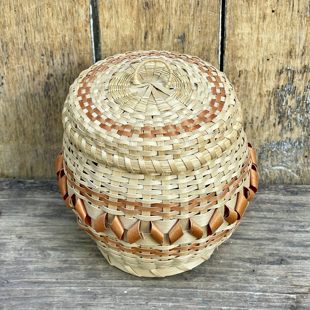 Northeast Native American Basket with Lid made by Ken Birm, Ojibwa from Michigan