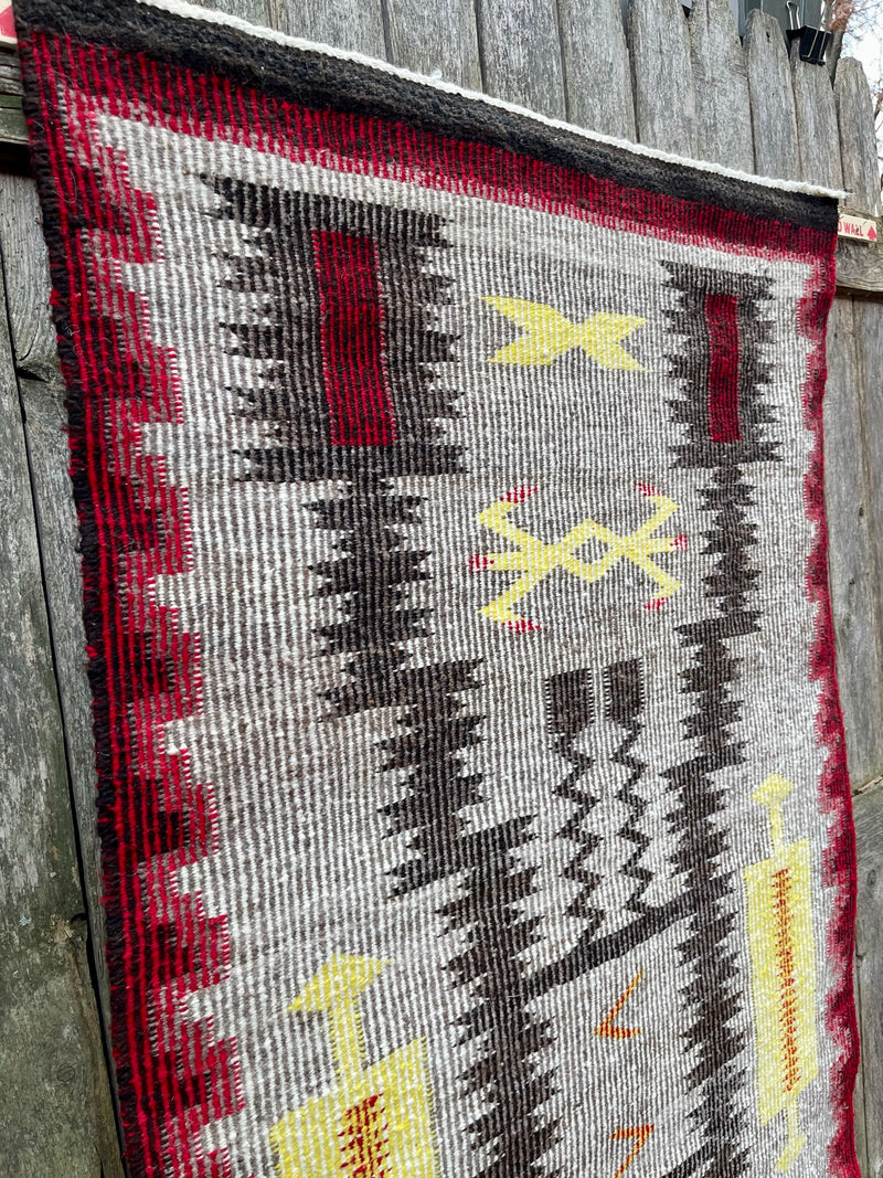 Navajo Rug Weaving with Storm Pattern, authentic Native American, handwoven (GM369)