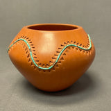 Caroline Carpio, Isleta Pueblo Polished Clay Pot with Inset Turquoise Heishi Strand, authentic Native American   (WHC47)