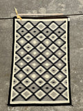 Navajo rug weaving in Eyedazzler style, authentic Native American, handwoven (GM370)