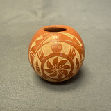 Mae Tapia, Santa Clara Red etched/sgraffito small pot with turtle design by (SSC87)
