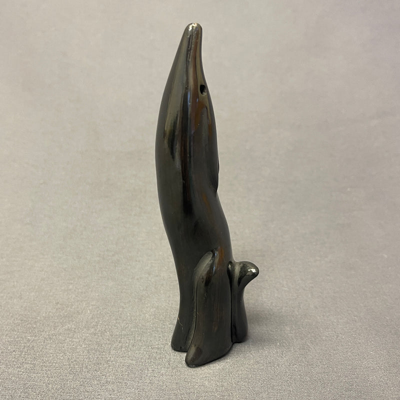 Linda Jo' Povi Askan, Santa Clara Pueblo, Vintage Blackware Howling Wolf Figure   (SSC76)