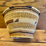 Yurok twined trinket basket. Obsidian blade design circa 1920 - 40s (SSB24)