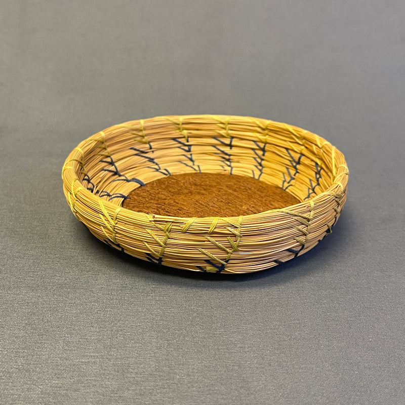 Small Vintage Seminole Basket with Cotton Thread Design, authentic Native American  (VW100)