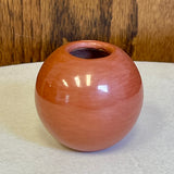 Mae Tapia, Santa Clara Red etched/sgraffito small pot with turtle design by (SSC87)