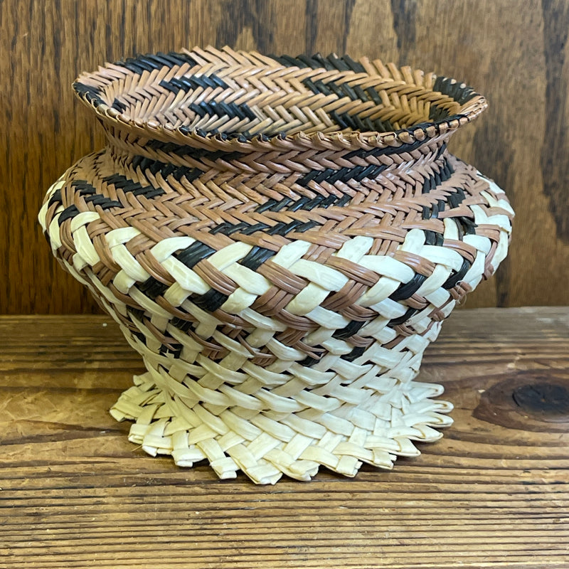 Vintage Tarahumara Pedestal Basket from Mexico  (SSB43)