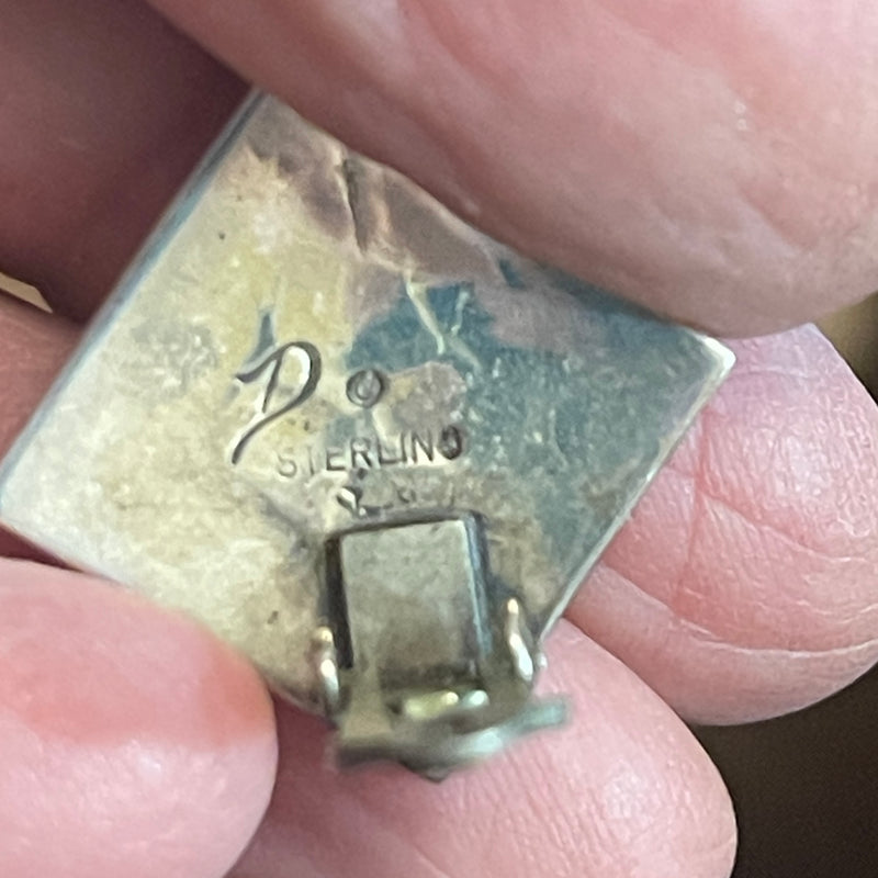 Navajo Sterling Silver Stamped Clip Earrings, vintage Native American  (TD8)