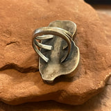 Classic Navajo Sterling Silver Ring with Genuine Green Turquoise and Feather and Droplet Design, vintage - size 5.5 (6/21)