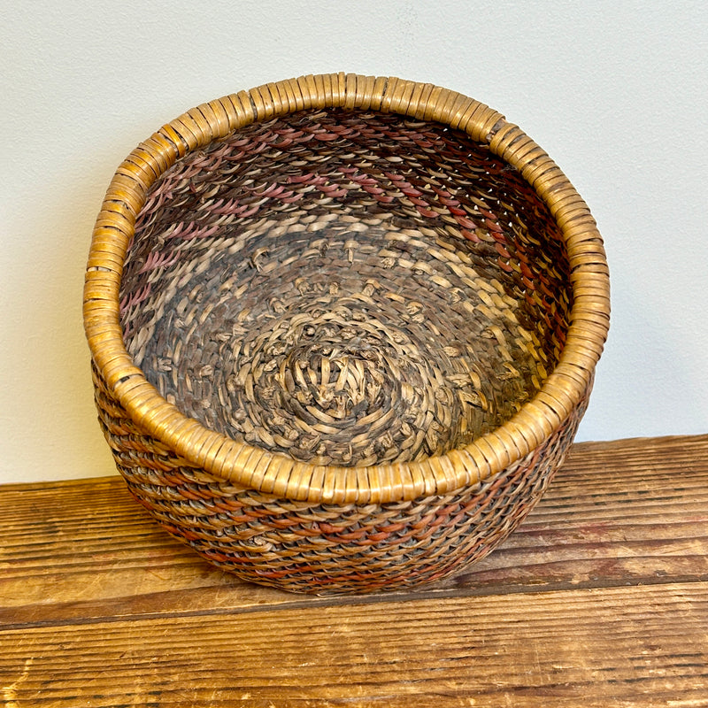 Antique Hualapai Split Sumac Basket  (NLC17)