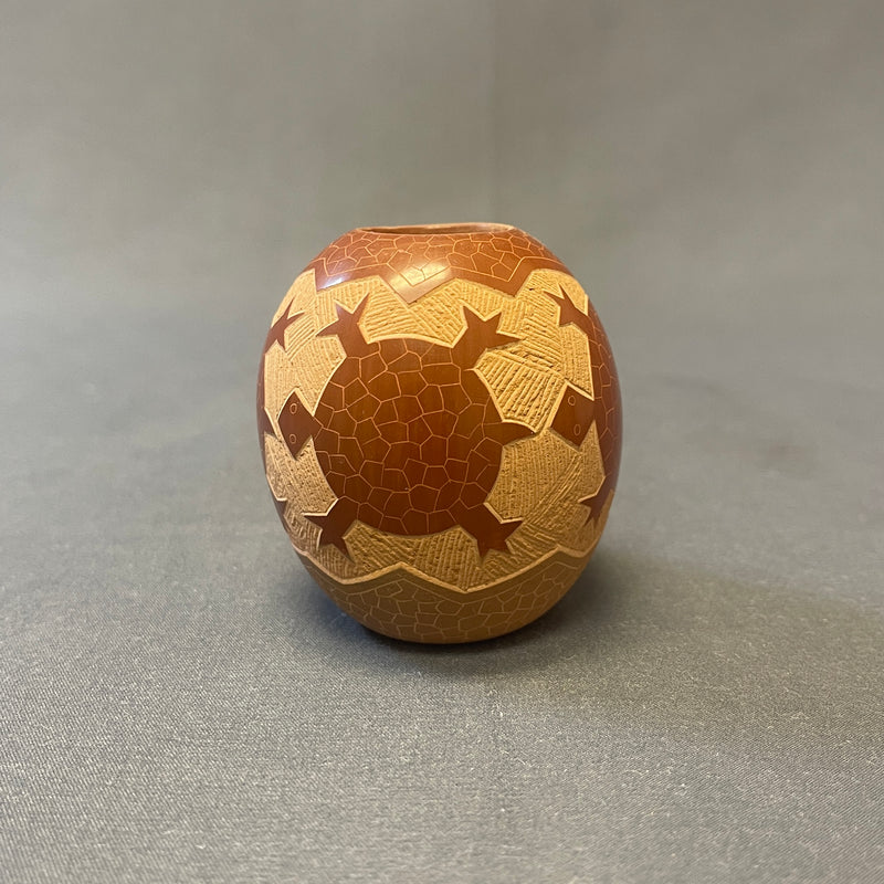 Jody Naranjo Vintage Santa Clara Pueblo Handmade Pot with Etched Turtle Design (JM19)