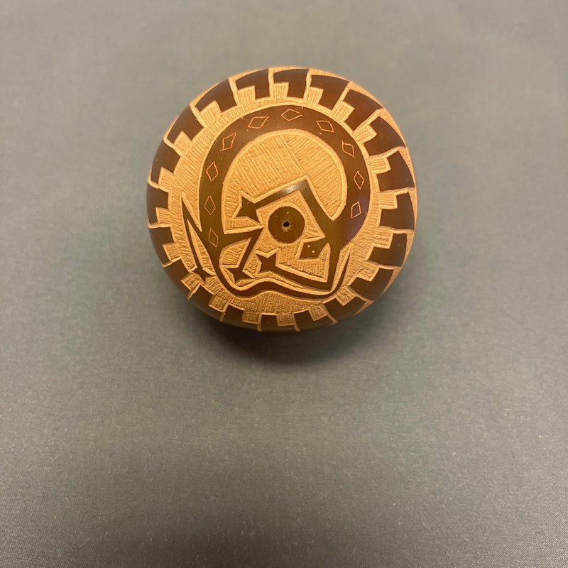 Dolly Naranjo  Vintage Santa Clara Pueblo Handmade Seed Pot with Etched Lizard Design(JM18)