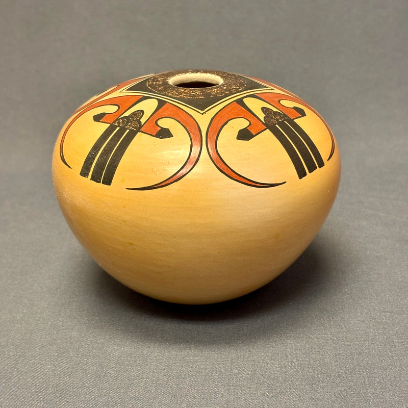 Gloria Mahle, Hopi Painted Pot with Parrot Tail Design  (JM40)