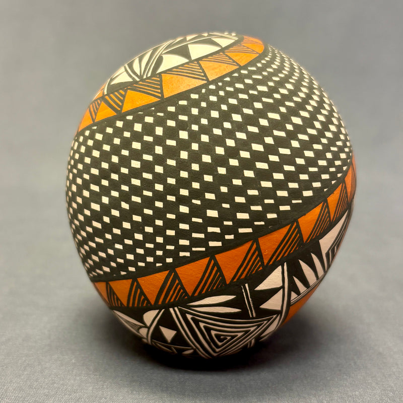 Sandra Victorino Vintage Acoma Pueblo Painted Seed Pot with Fine Line Design   (JM72)