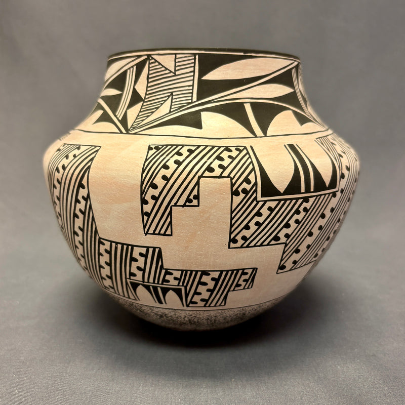 Marquis Dann-Lente, Laguna Pueblo Vintage Handmade Painted Clay Pot with Parrot and Spiral design  (JM92)