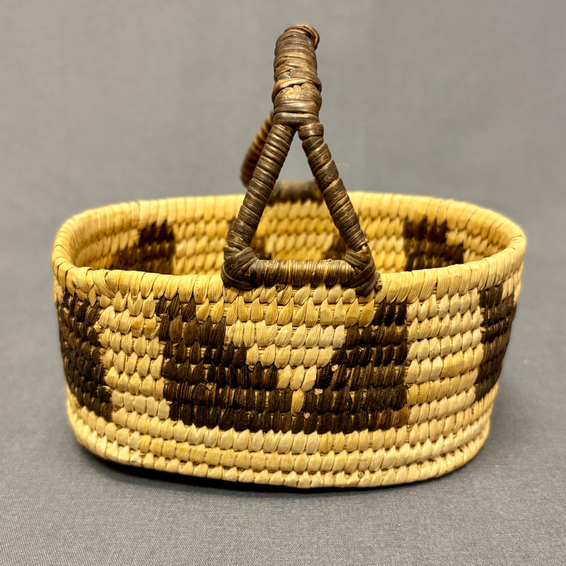 Vintage Tohono O'odham (Papago) Small Oval Basket with Handle, authentic Native American (JFB9)
