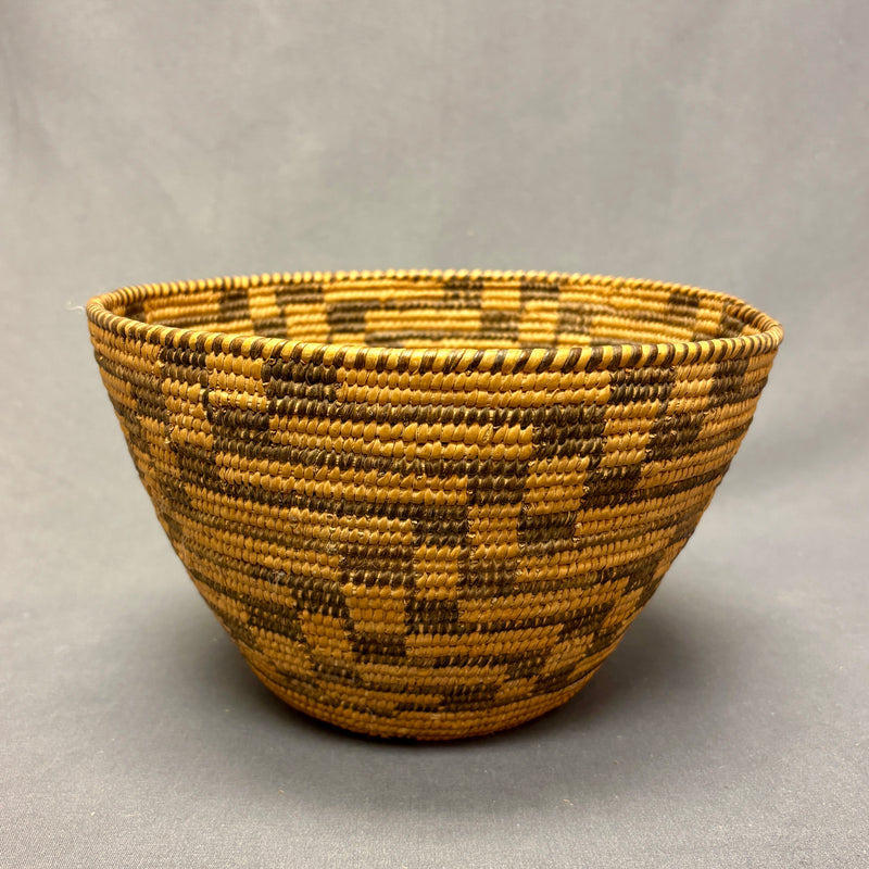 Vintage Pima Coiled Basket, authentic Native American  (JFB16)