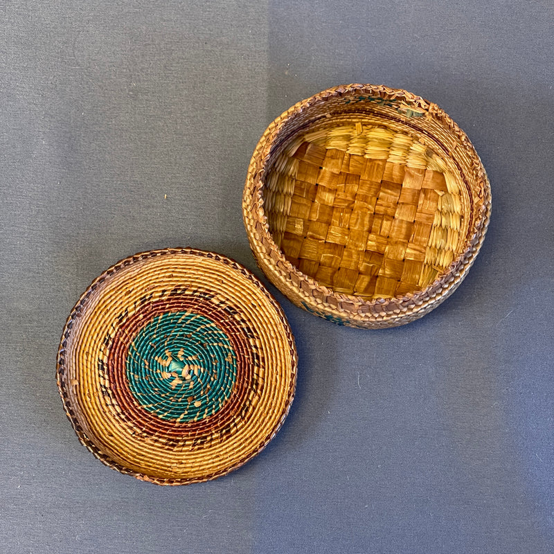 Makah woven basket with whirling log design 3" x 2" ca. 1890s (CW3)