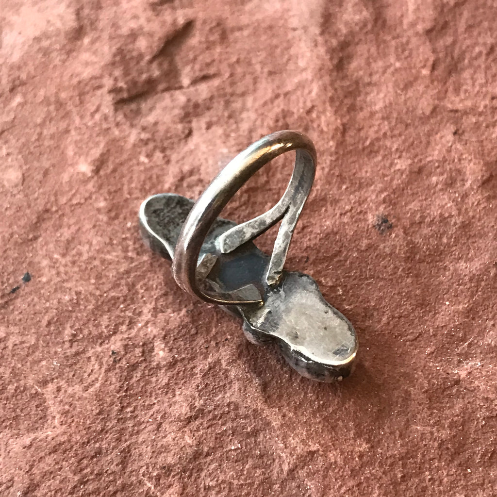 Navajo Native American Vintage Sterling Silver Ring with Mother of Pearl Stones in multiple sizes (AS204)