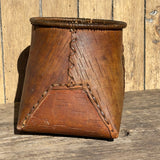 Antique Woodlands Ojibwe Birch Bark Basket - excellent vintage Native American basket (RS103)
