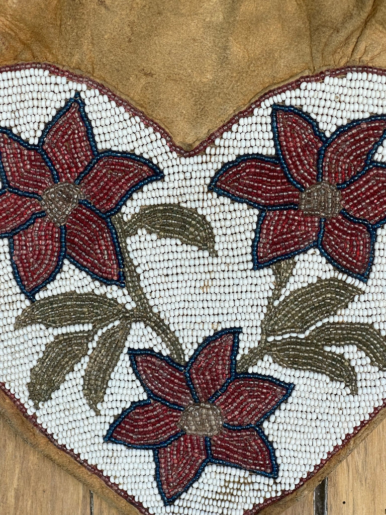 Plateau Native American 2-sided Beaded bag with heart motif and floral designs ca. late 1800s (GM271)