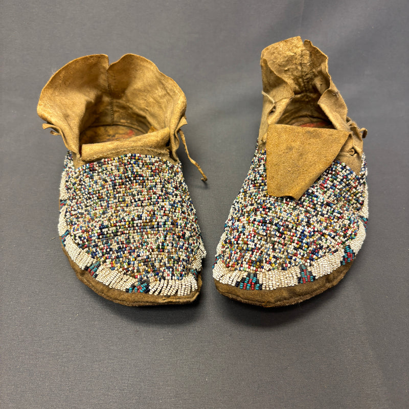 Antique Northern Plains Beaded Moccasins, authentic Native American - ca. late 1800s (GM602)