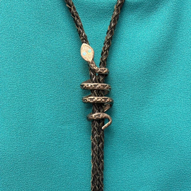 Effie Calavaza Vintage Zuni Snake Bolo with Matching Snake Tips, authentic Native American   (JF104)