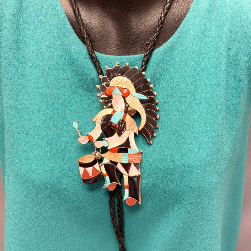 Jonathan Beyuka Zuni Inlay Dancer Bolo Tie with Matching Fancy Tips and Inlay Display Stand, vintage Native American (JF289)