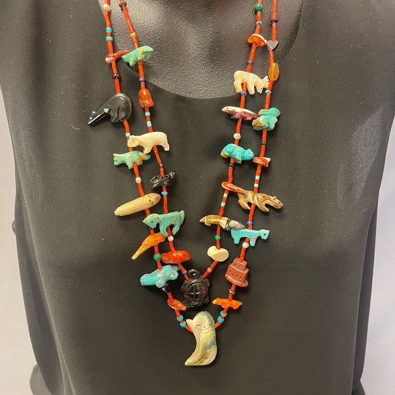 Quandelacy Family Grandmother Fetish Necklace with Red Coral Beads, vintage   (JF8)