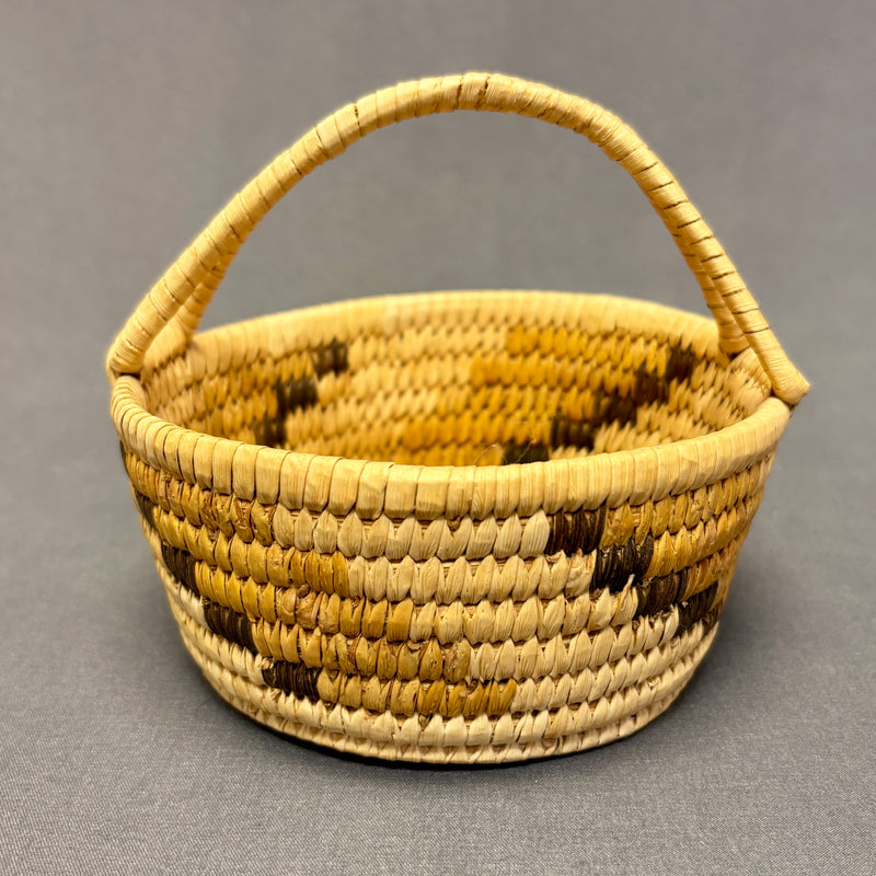 Vintage Tohono O'odham (Papago) Small Basket with Handle, authentic Native American (JFB8)