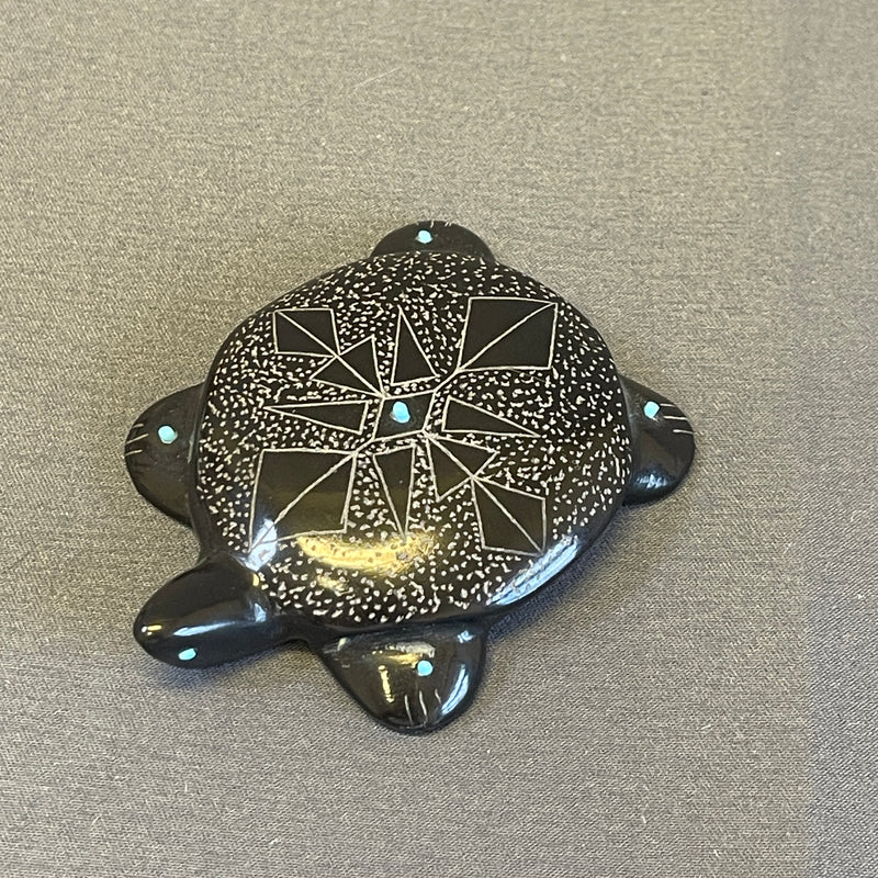 Zuni Black Jet Turtle Fetish with Turquoise   (JM134)