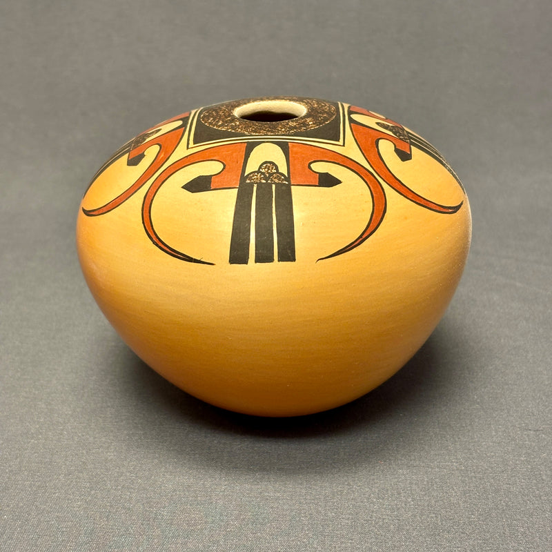 Gloria Mahle, Hopi Painted Pot with Parrot Tail Design  (JM40)
