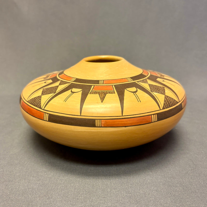 Gloria Mahle, Hopi Wide Painted Pot  (JM46)