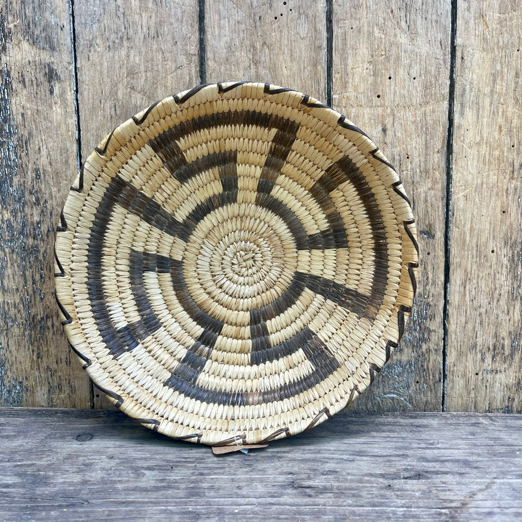 Vintage Native American Tohono O'odham (Papago) Coiled Basket with Fret Design made with Yucca and Devil's Claw (LN2)