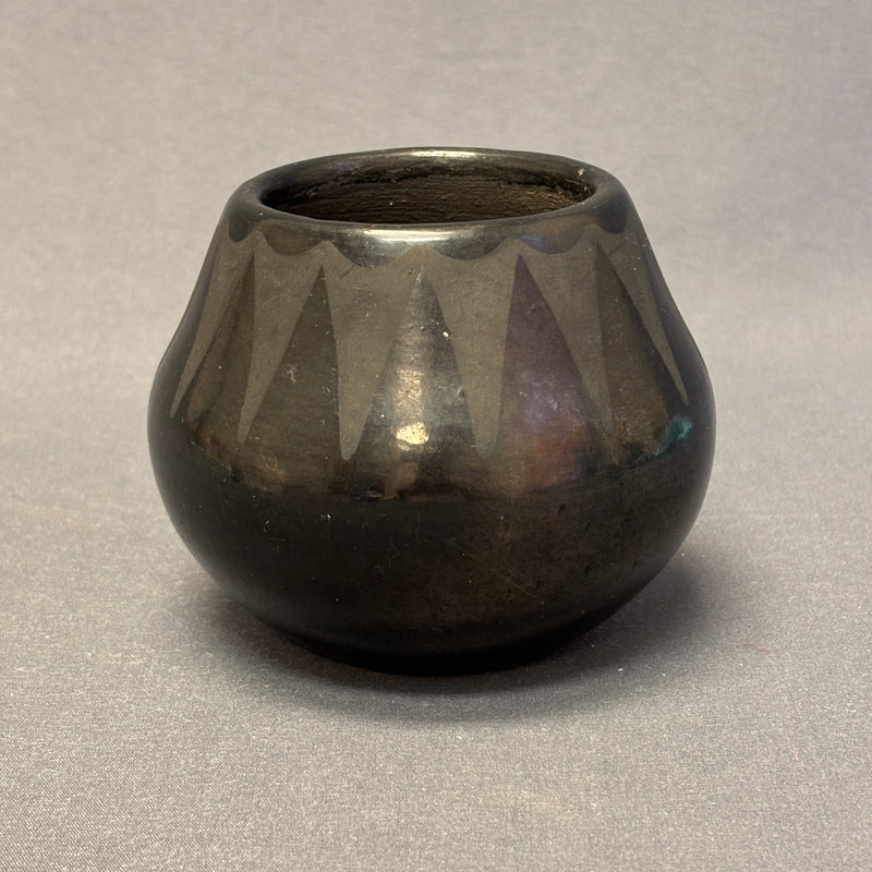 Maria Martinez, San Ildefonso Pueblo Antique Pueblo Painted Blackware Pot   (ML61 )