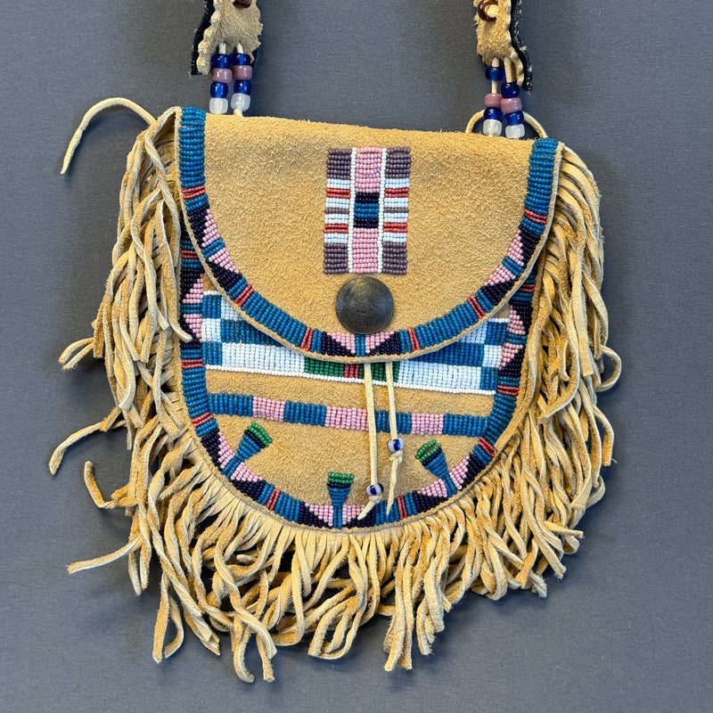 Cathy Smith Replica Lakota Sioux Beaded Rendezvous Bag    (RK170)