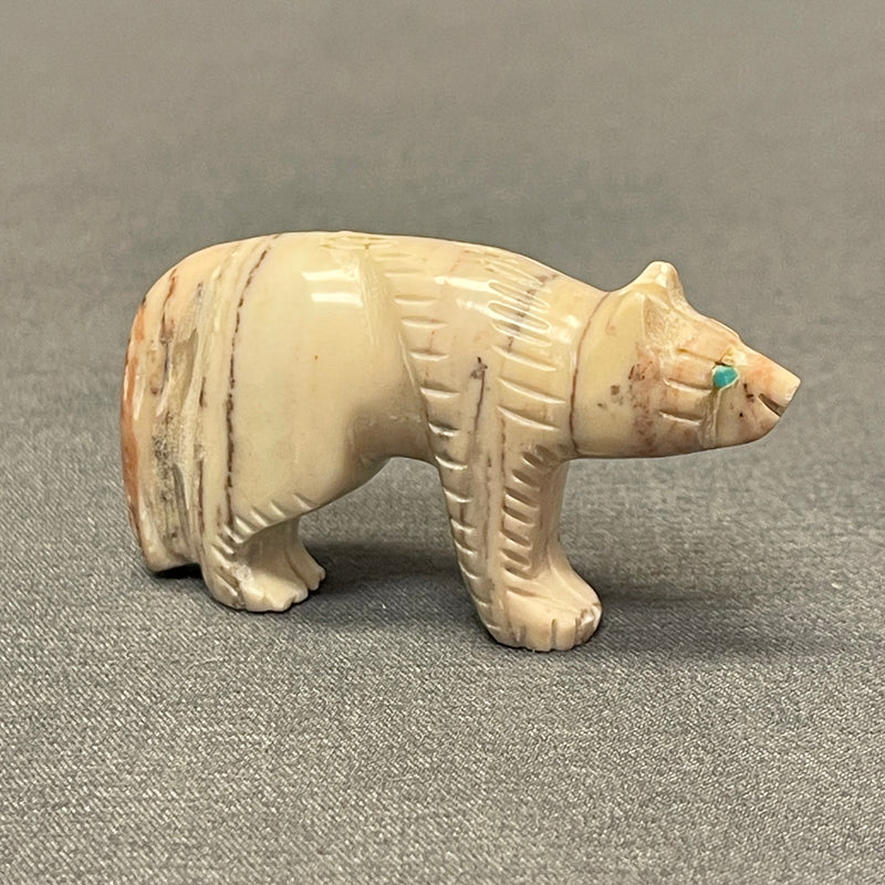 Zuni Marble Carved Wolf Fetish (RK221)