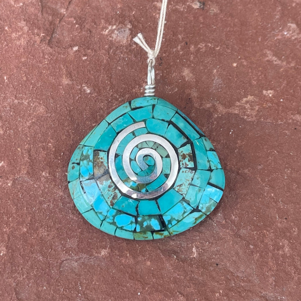 Shell Mosaic Santo Domingo pendant with silver spiral design - Native American pendant (3/75)