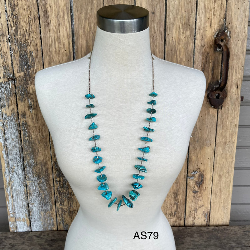 Turquoise Santo Domingo Nugget Vintage Necklace - 1970s single strand turquoise traditional wrap necklace (AS79b)