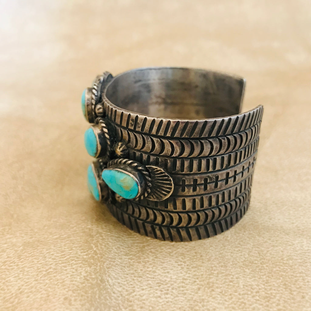 Vintage Genuine Native American Navajo Turquoise Cluster Bracelet signed by the artist BY       KD97