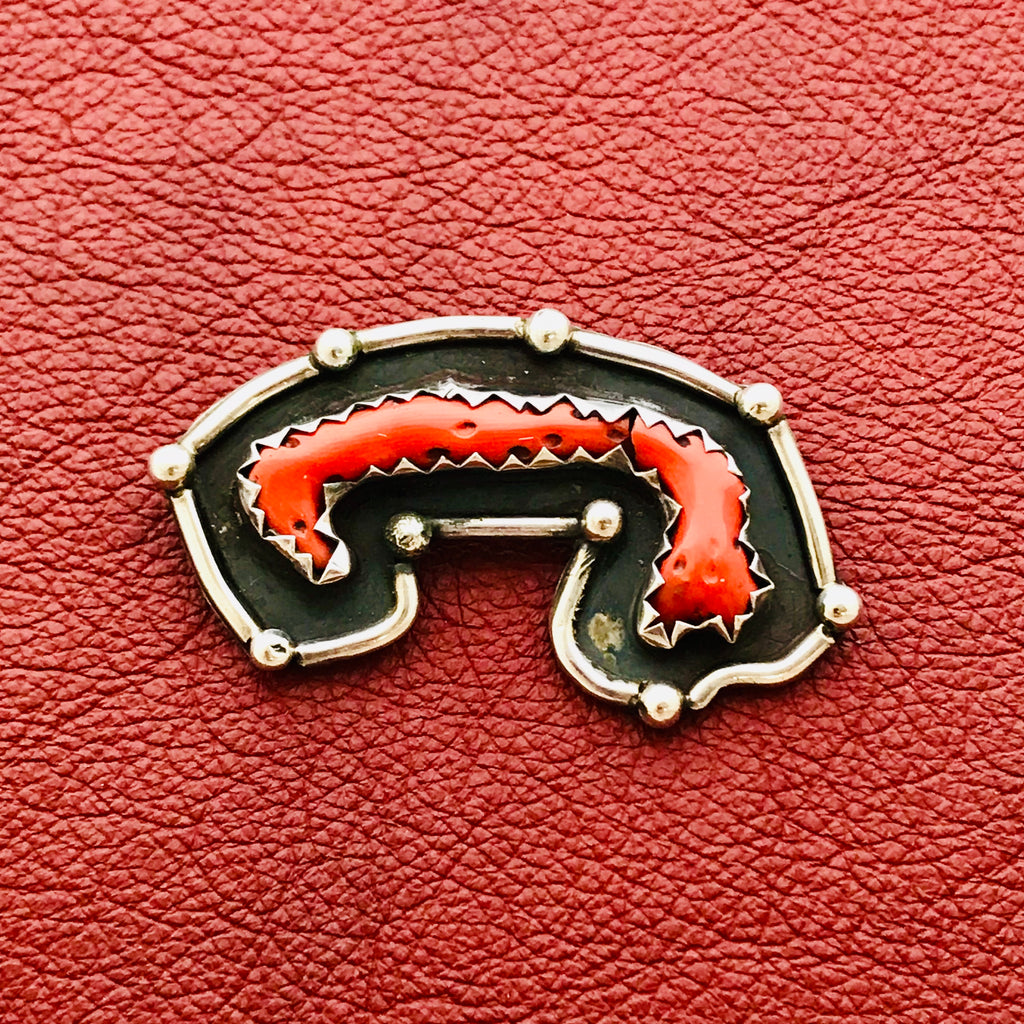 Vintage Navajo silver pin with deep red coral with handmade bezel  (VW14)