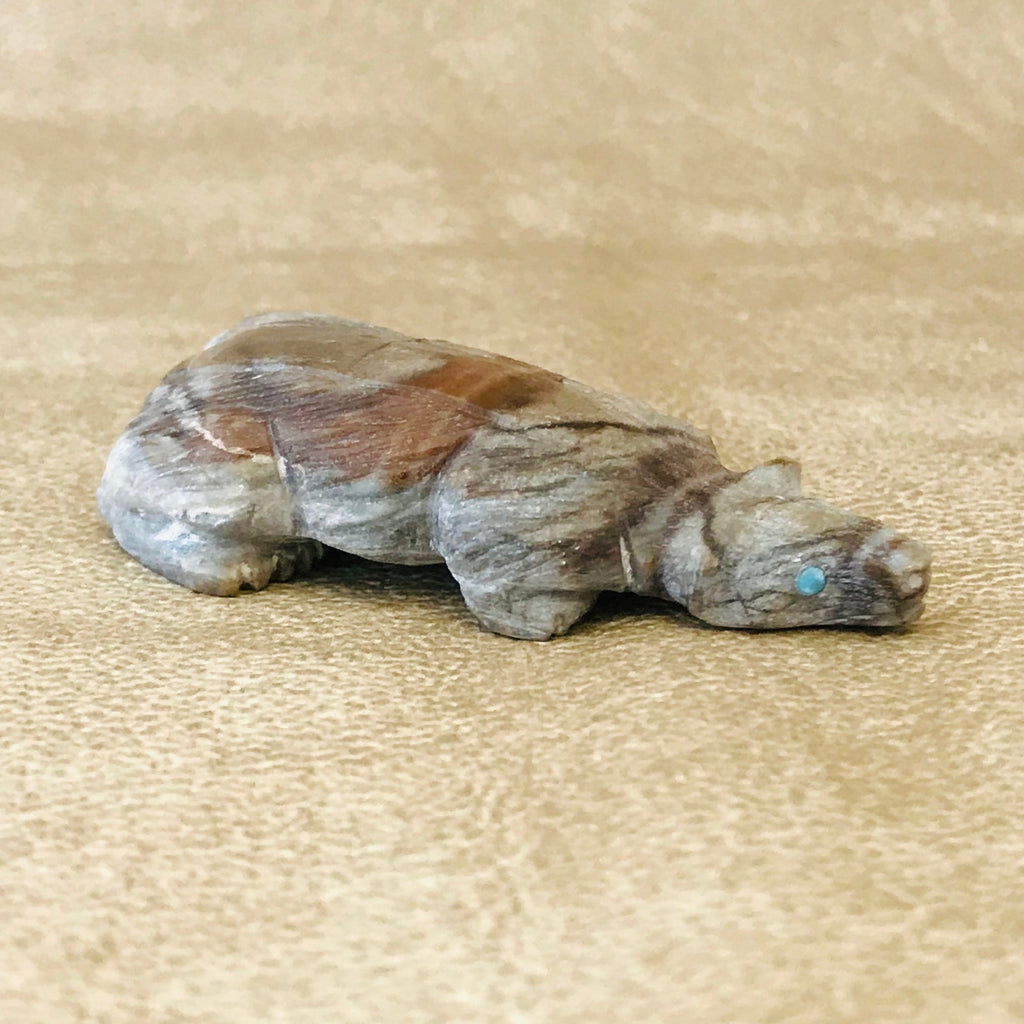 Picasso Marble Badger Fetish by Derrick Kaamasee, Zuni, Native American badger carving (1/412)