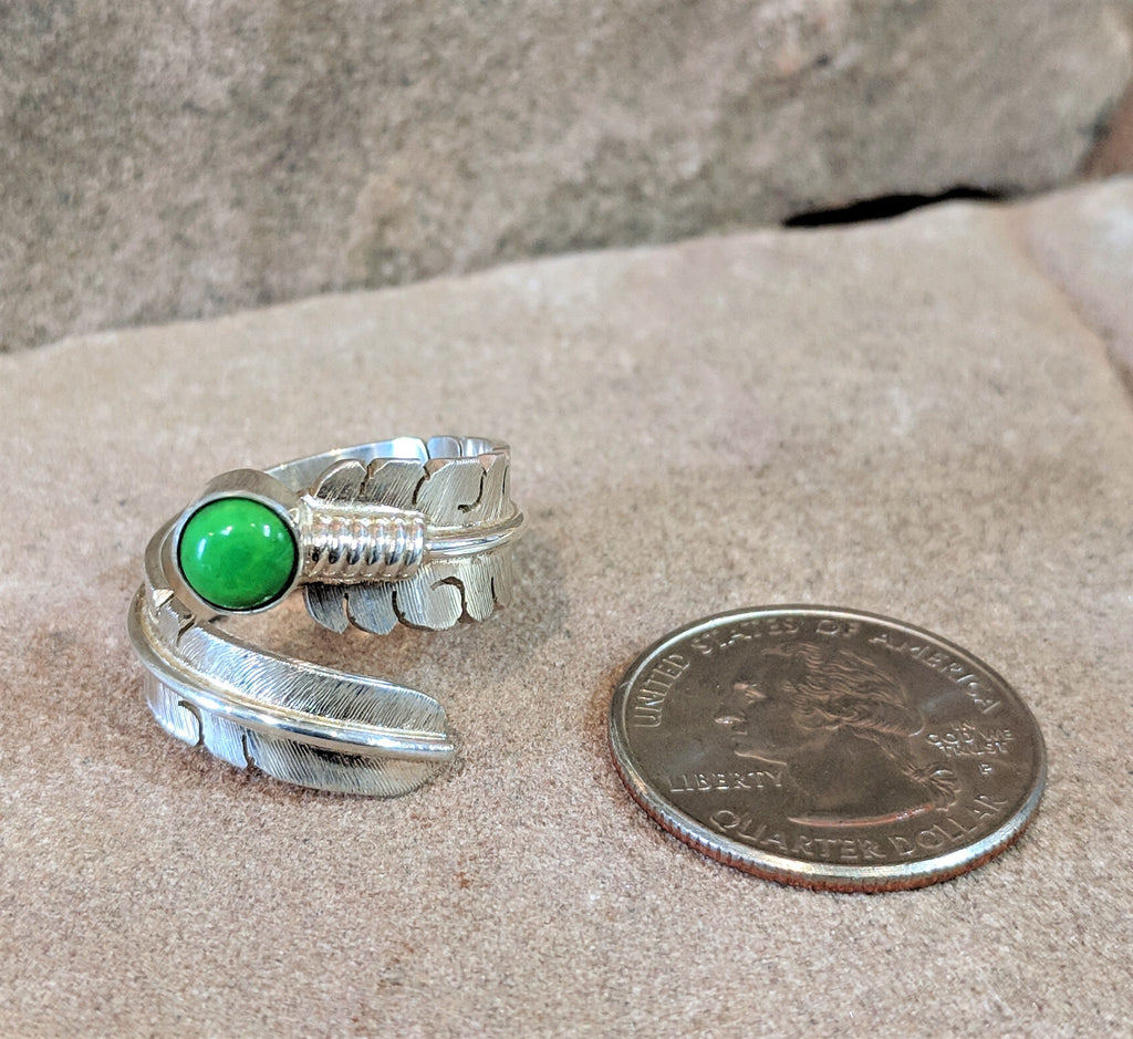 Native American Gaspiete Feather Wrap Ring by David Kuticka, Isleta Pueblo, Adjustable silver feather ring with Gaspiete, Size 8 (9/127)
