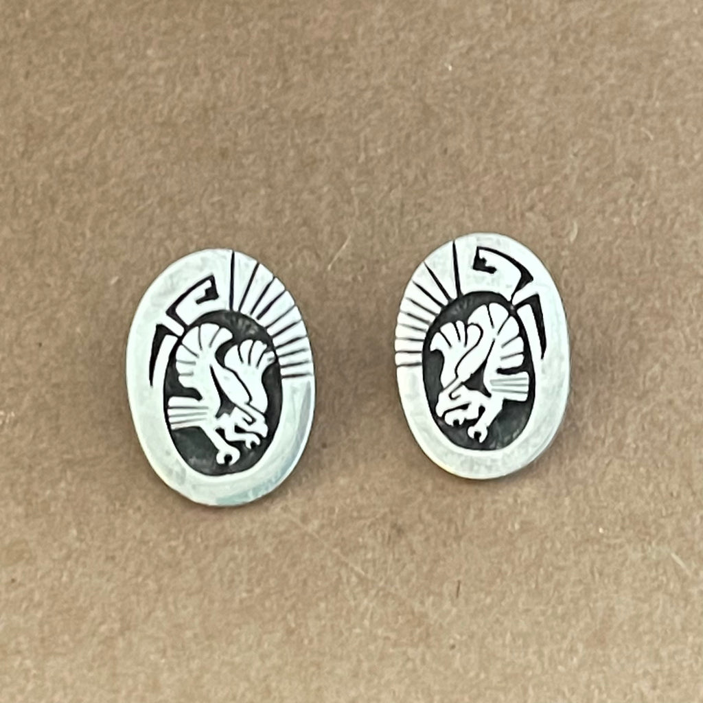 Native American Sterling Silver Eagle Post Earrings, Navajo post silver earrings with eagle design   (JH5)