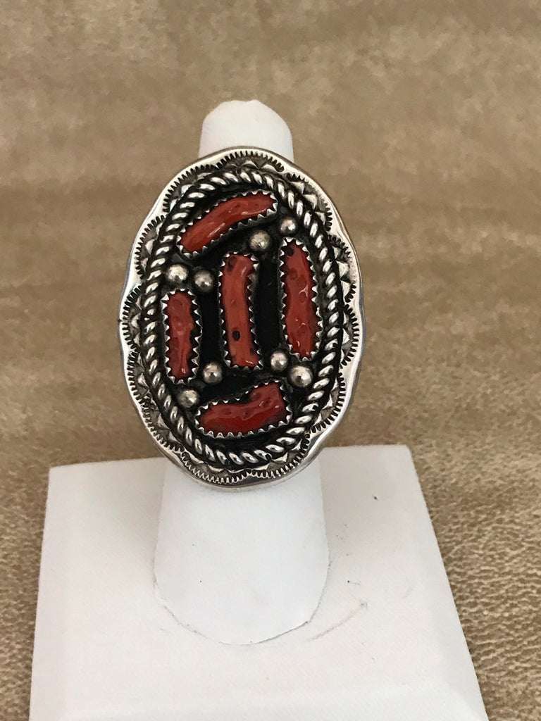 Red Coral Navajo Oval Ring with Twist Rope and Carved Outline  KD369
