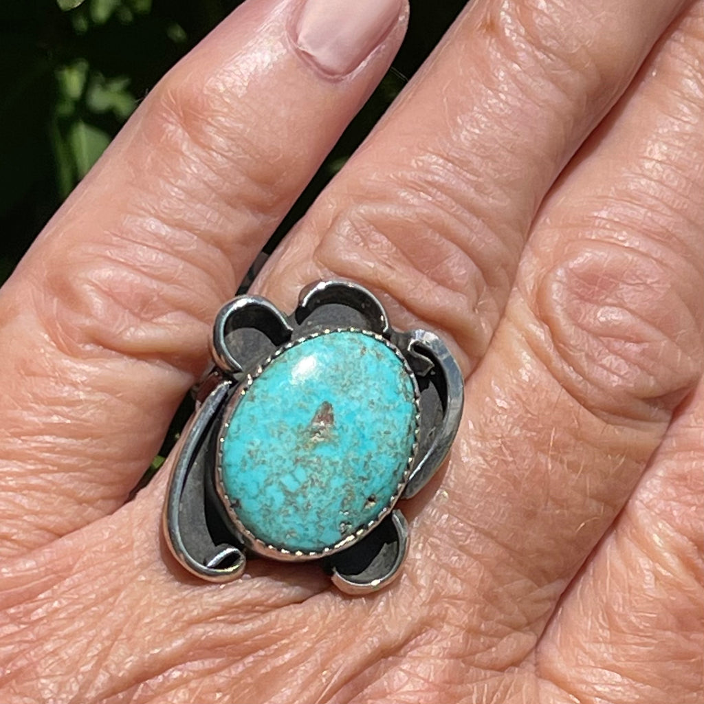 Vintage Navajo Turquoise Ring set in Sterling Silver, Navajo Blue/Green Turquoise vintage ring, Size 7 3/4 (VW19)